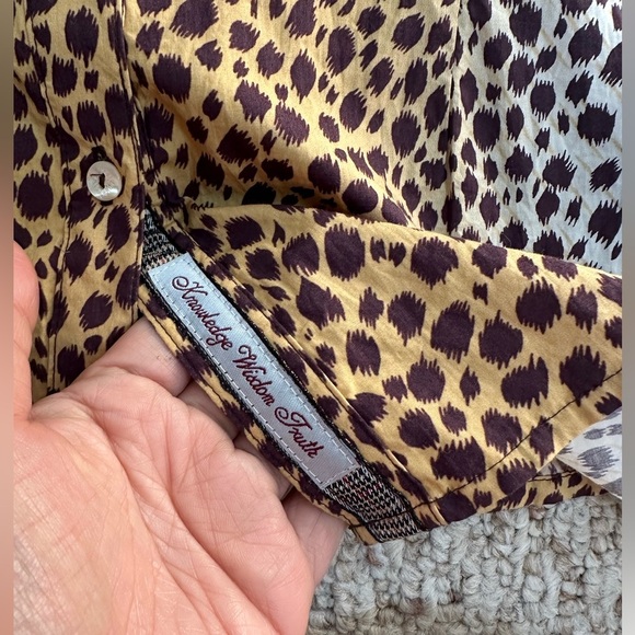 Robert Graham animal print long sleeve 100% cotton size M - Picture 8 of 11